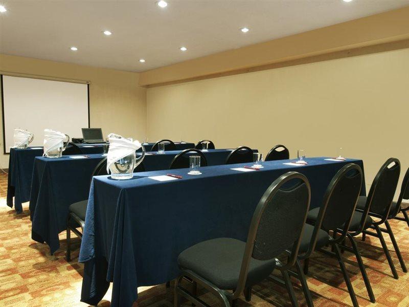 Fiesta Inn Toluca Centro Extérieur photo